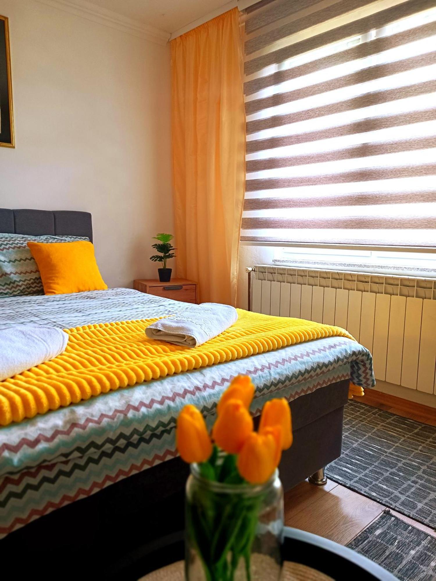 Garden Free Parking Apartment Сараево Екстериор снимка