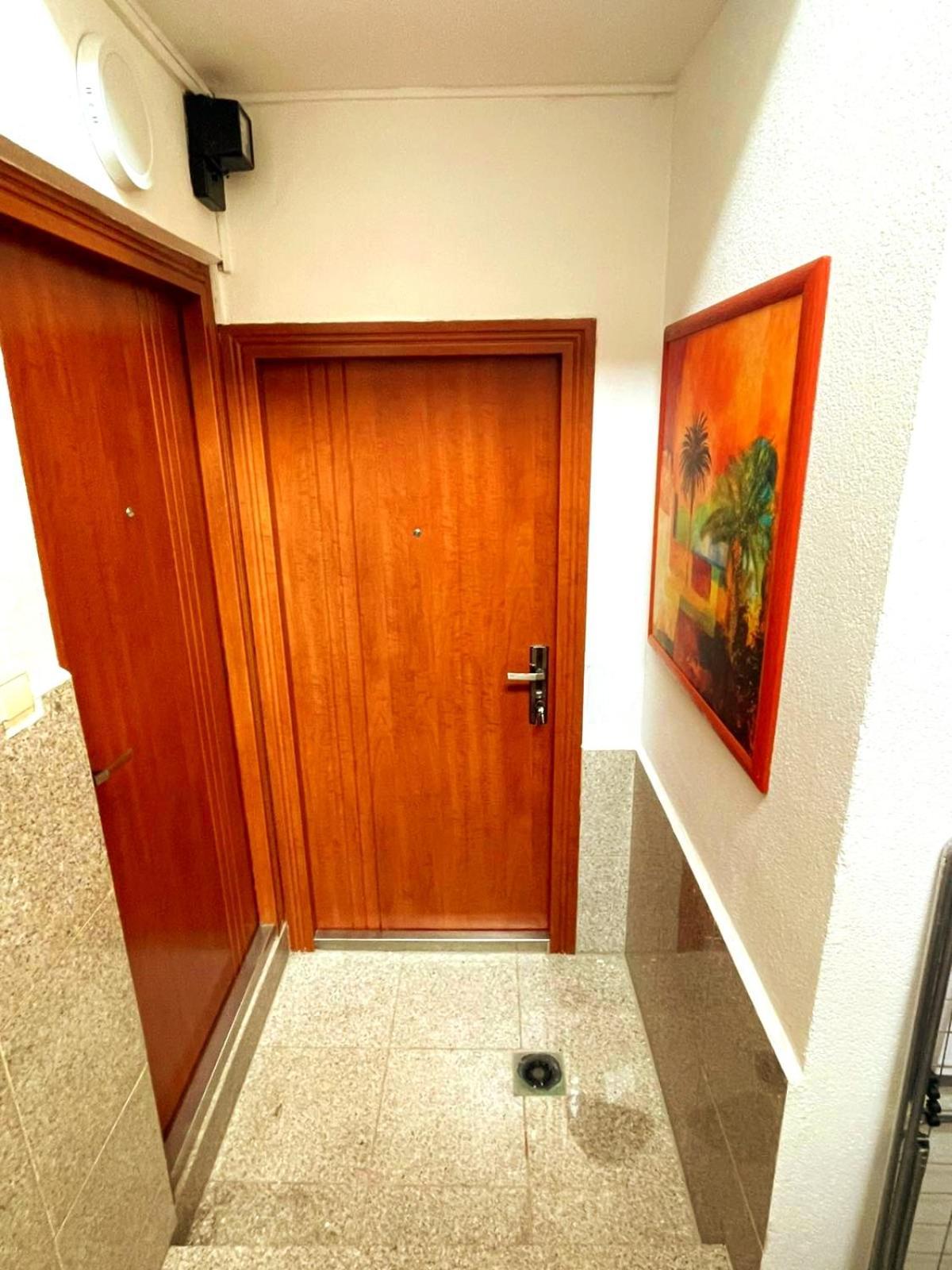 Garden Free Parking Apartment Сараево Стая снимка